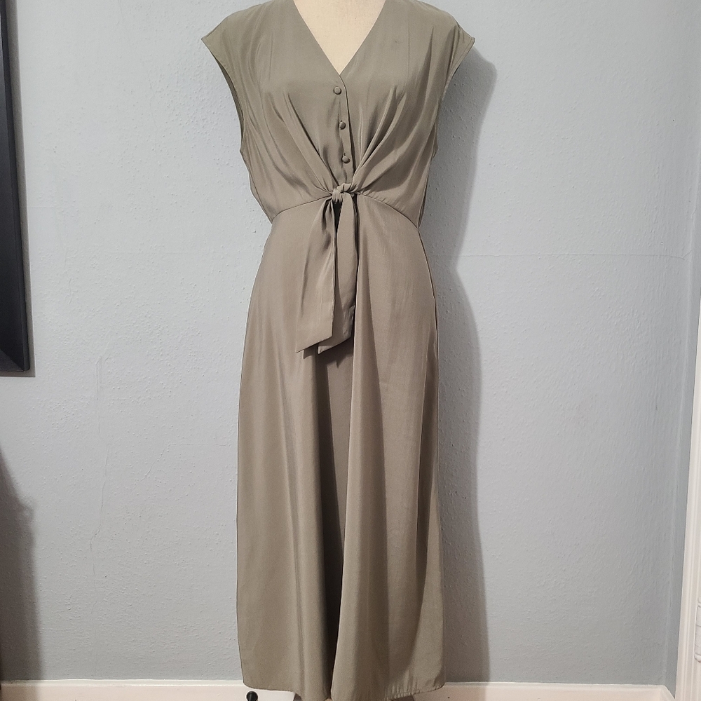 Julia Jordan Tie Waist Midi Elegant Oliveโ Green Button-Down Dress Size 4